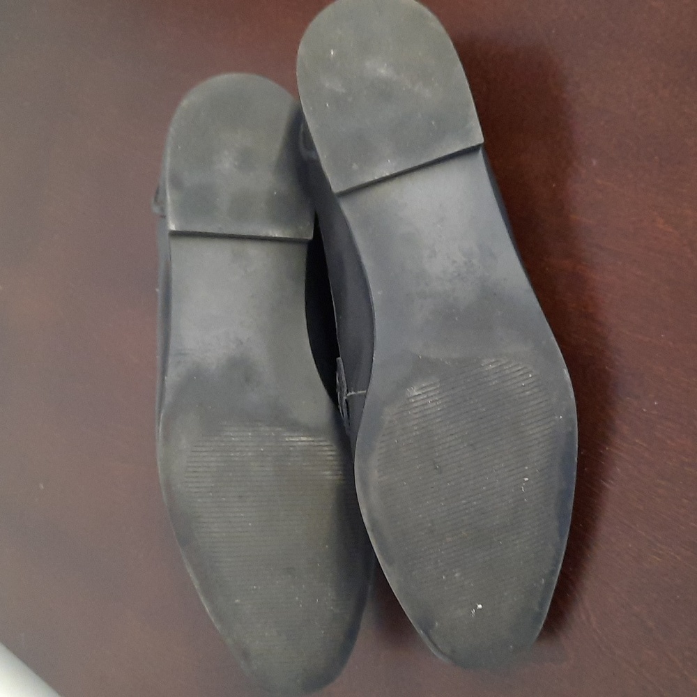STEVE MADDEN LORAINE BLACK AND WHITE LOAFERS 8 - Picture 7 of 8